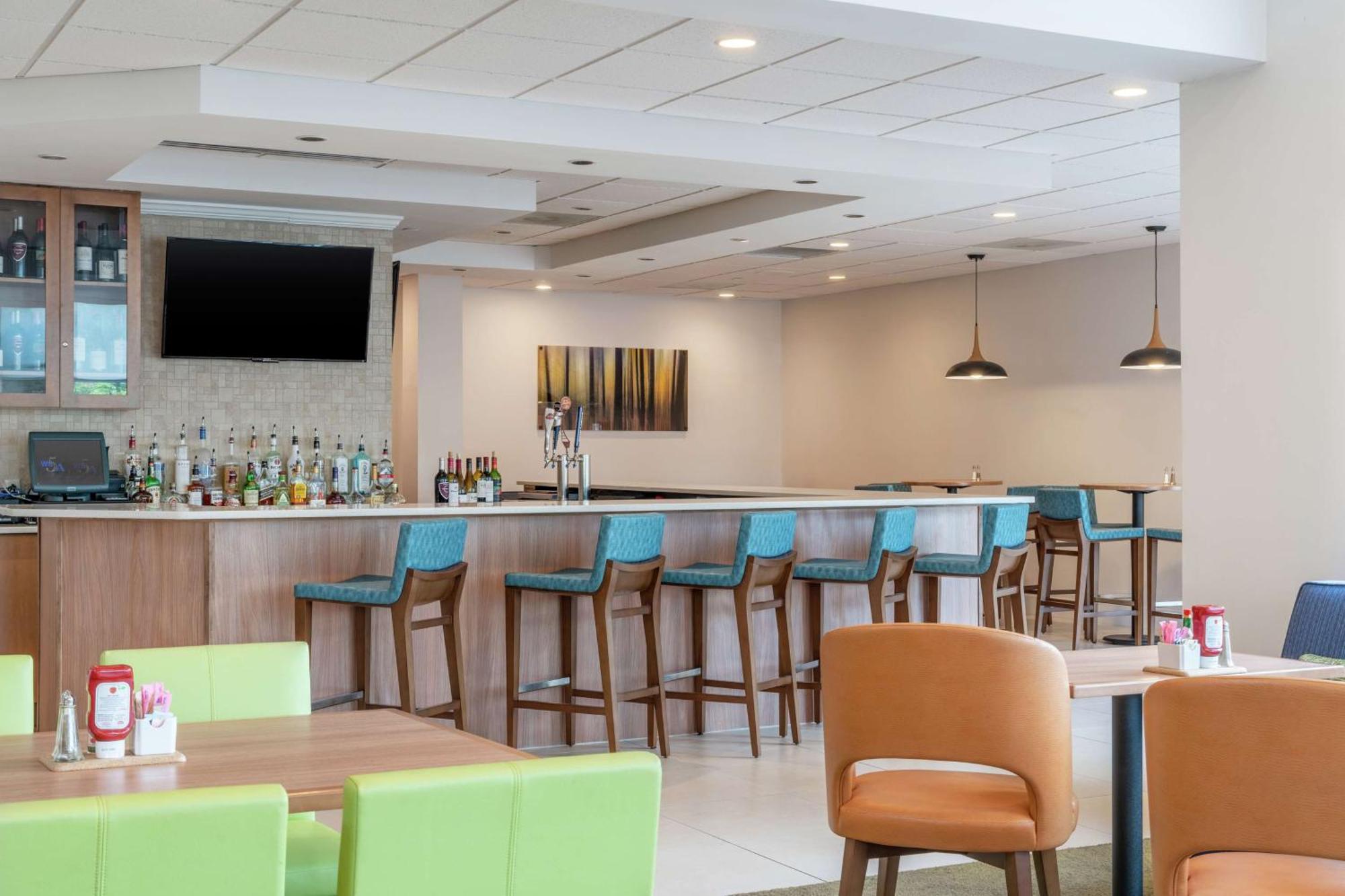 Hilton Garden Inn Morgantown Exteriör bild